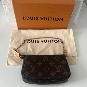 Louis Vuitton Mini Pochette